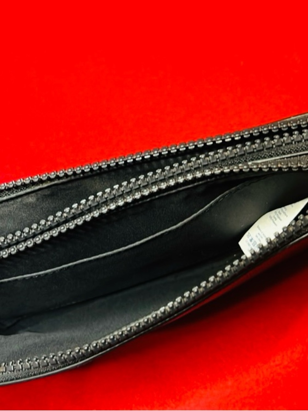 ✨LuLuLemon Black Wristlet✨ - Picture 3 of 5